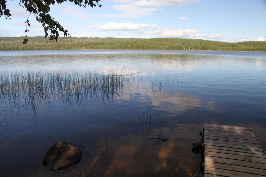 Reindeer Lake Resort Lampsijarvi Экстерьер фото