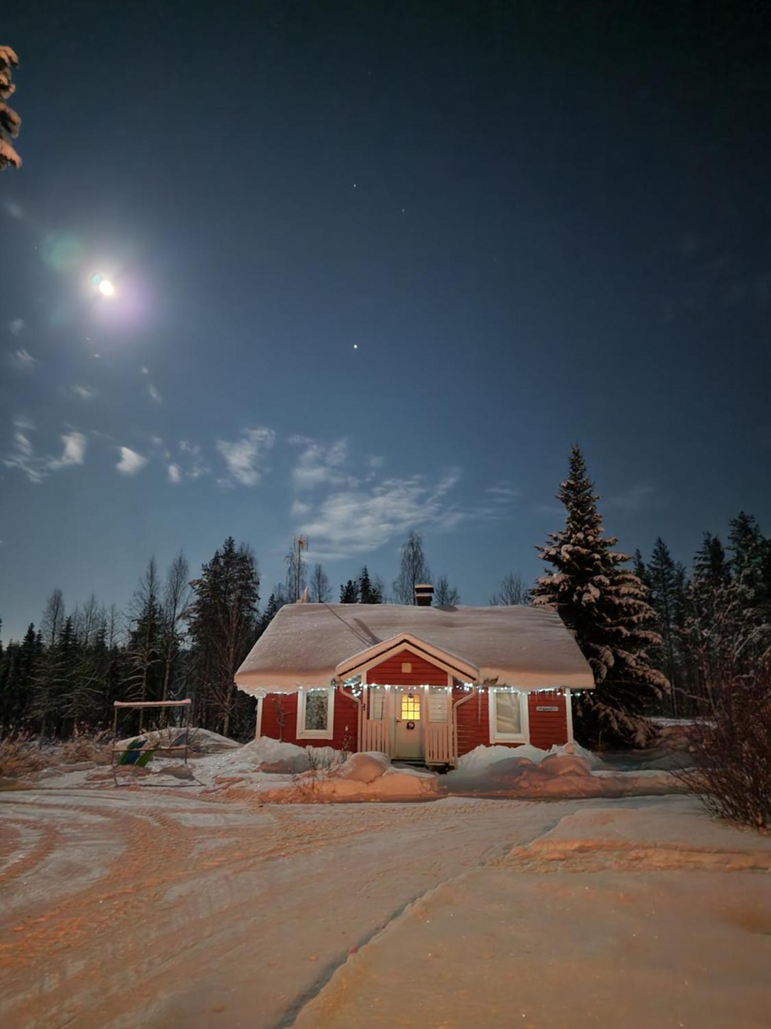 Reindeer Lake Resort Lampsijarvi Экстерьер фото